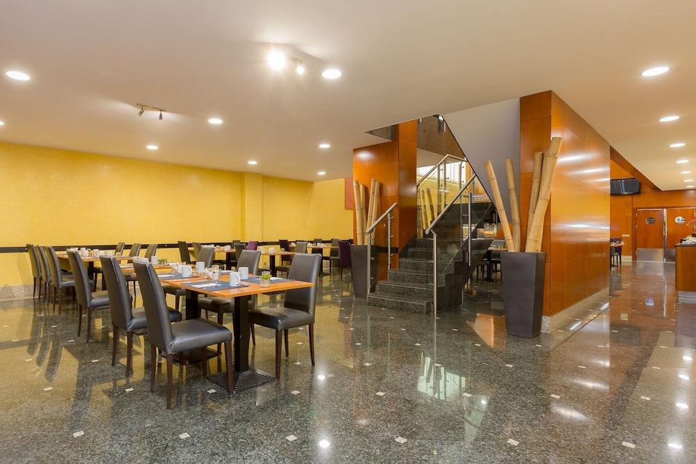 欧洲之星格兰马德里酒店 阿尔考本达斯 外观 照片