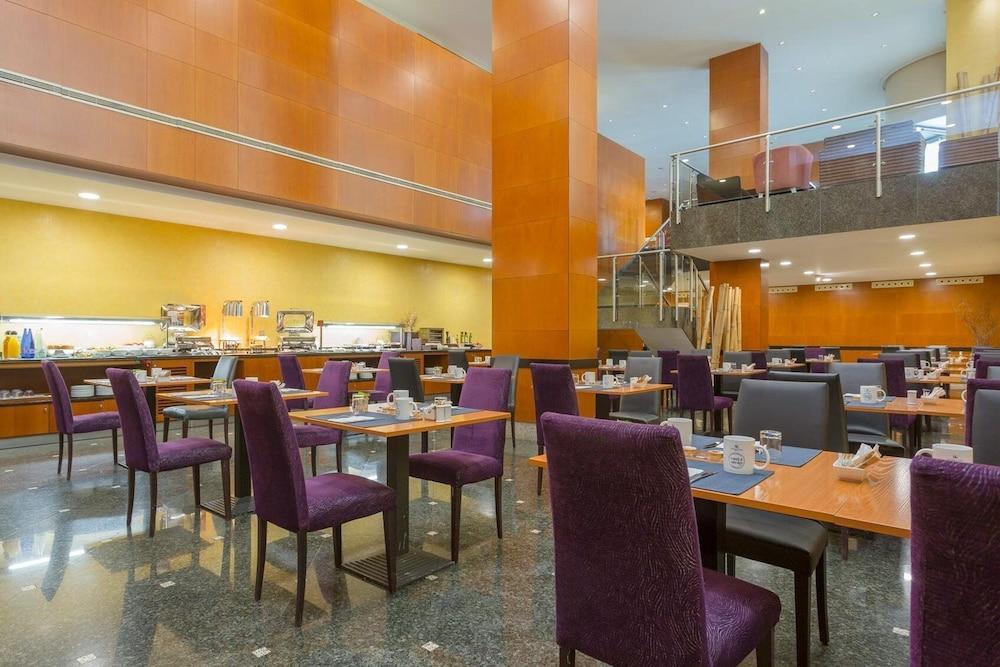 欧洲之星格兰马德里酒店 阿尔考本达斯 外观 照片